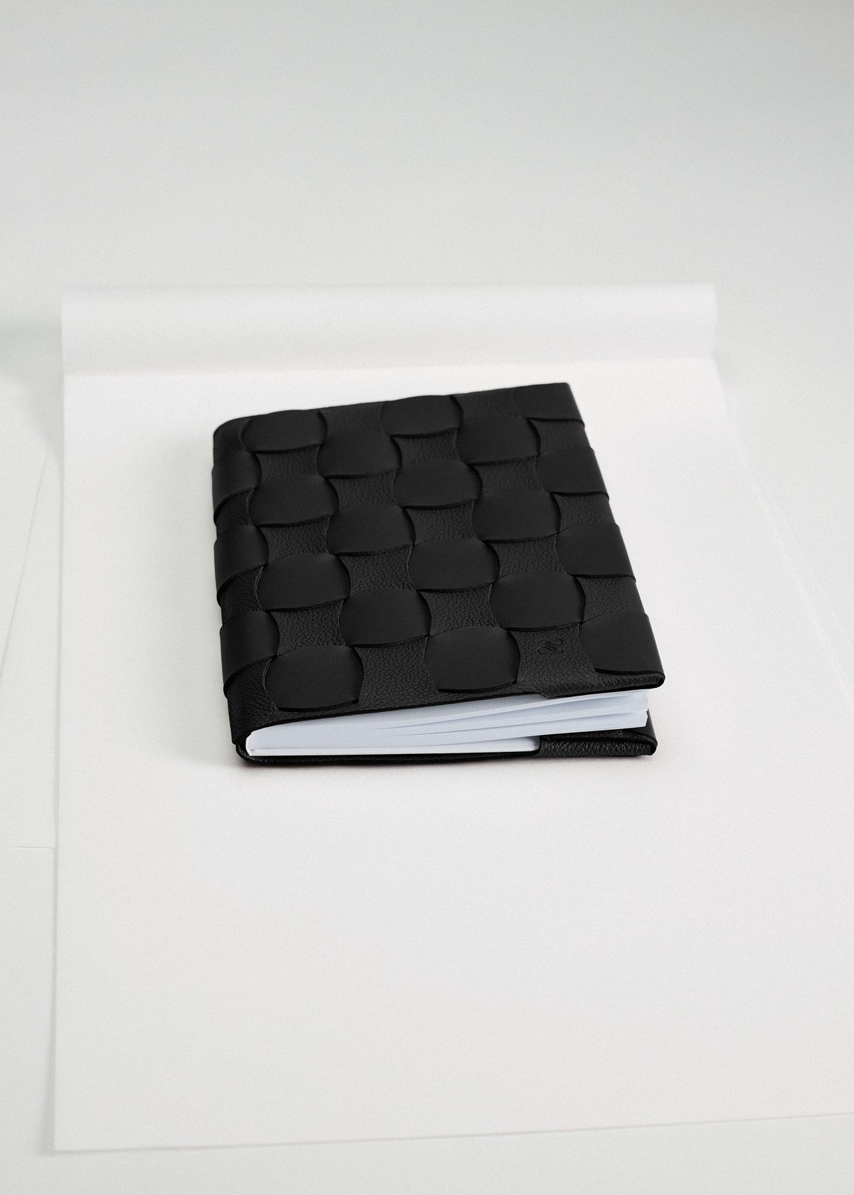 Couvre carnet Neiti A5 - Noir