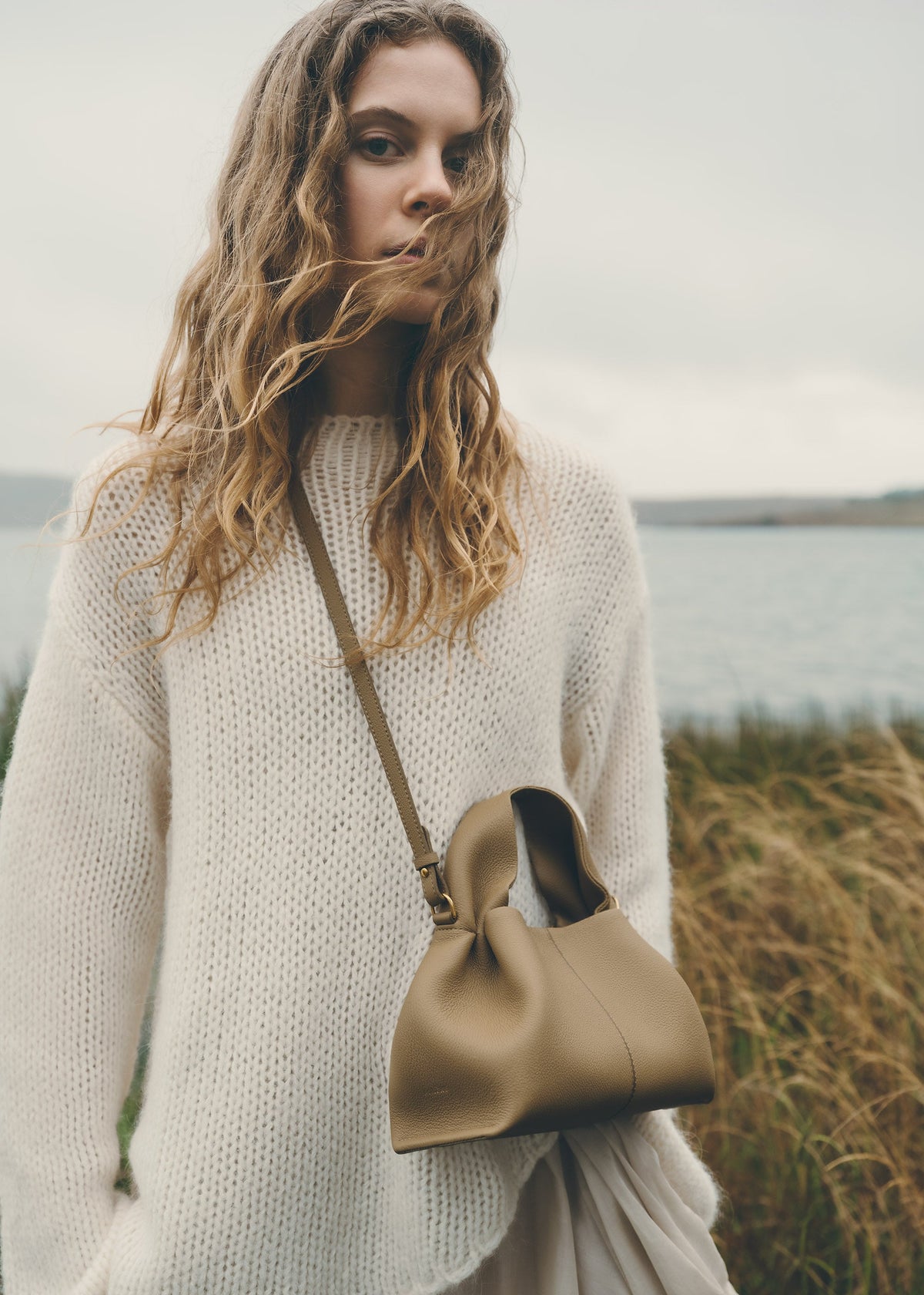 Numéro Neuf Mini - Olive Fumée Grainé